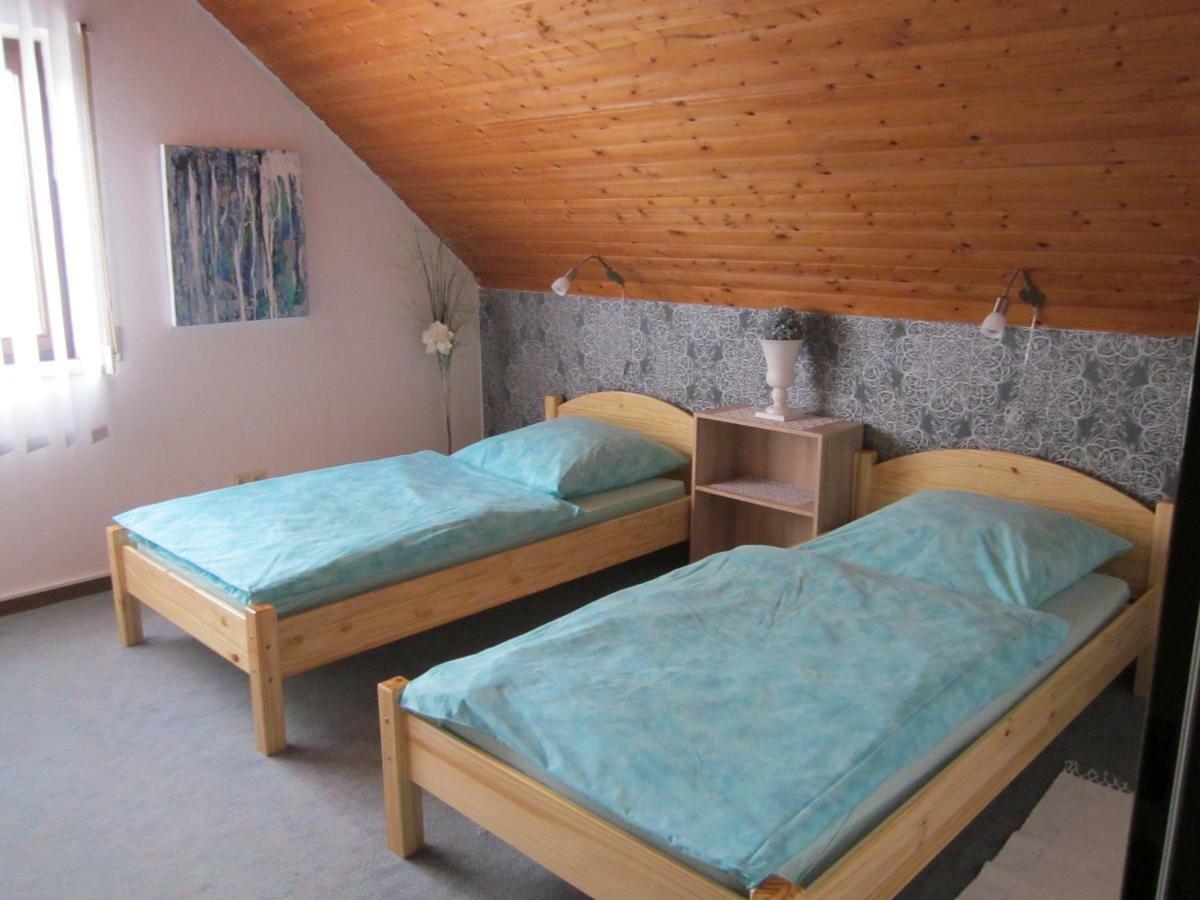 Privatunterkunft Schonlau Oberasbach Exteriör bild